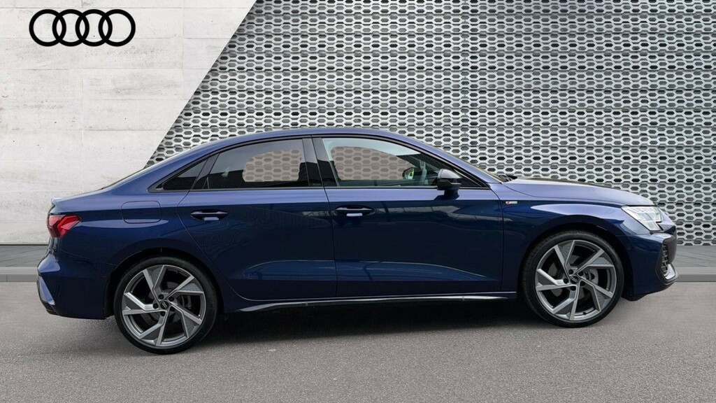 Audi A3 A3 1.5 Tfsi 150 Black Edition S Tronic KU75ZVD Blue #4