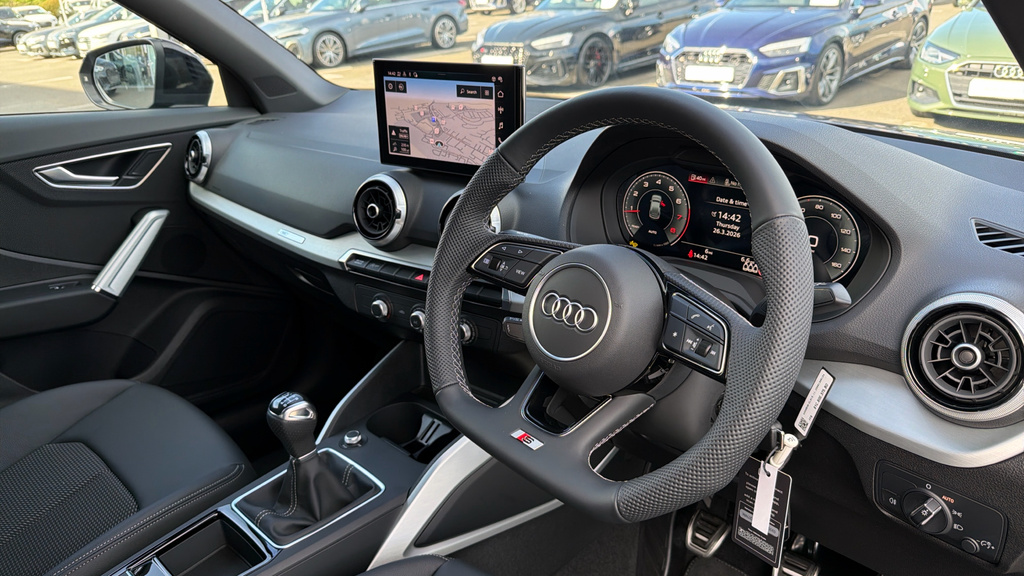 Audi Q2 Audi Q2 Black Edition 35 Tfsi 150 Ps 6-Speed GN26VWF Blue #6