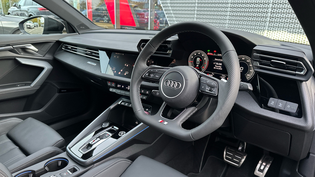 Audi A3 A3 1.5 Tfsi 150 Black Edition S Tronic GN75XGM Blue #6