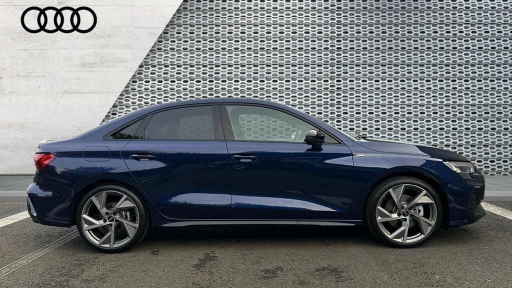 Audi A3 A3 1.5 Tfsi 150 Black Edition S Tronic GN75XGM Blue #4
