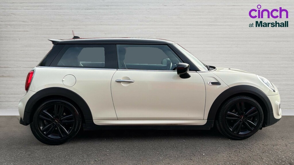Mini Hatch Hatchback 1.5 Cooper Sport II SG69NZF White #2