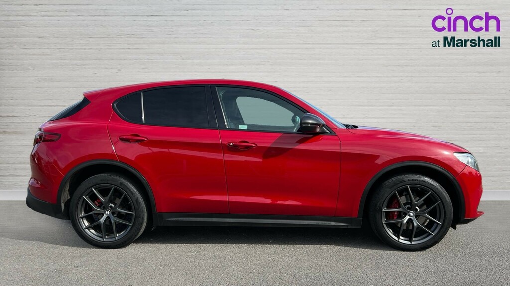 Alfa Romeo Stelvio Stelvio 2.2 D 210 Milano SA67XOR Red #2
