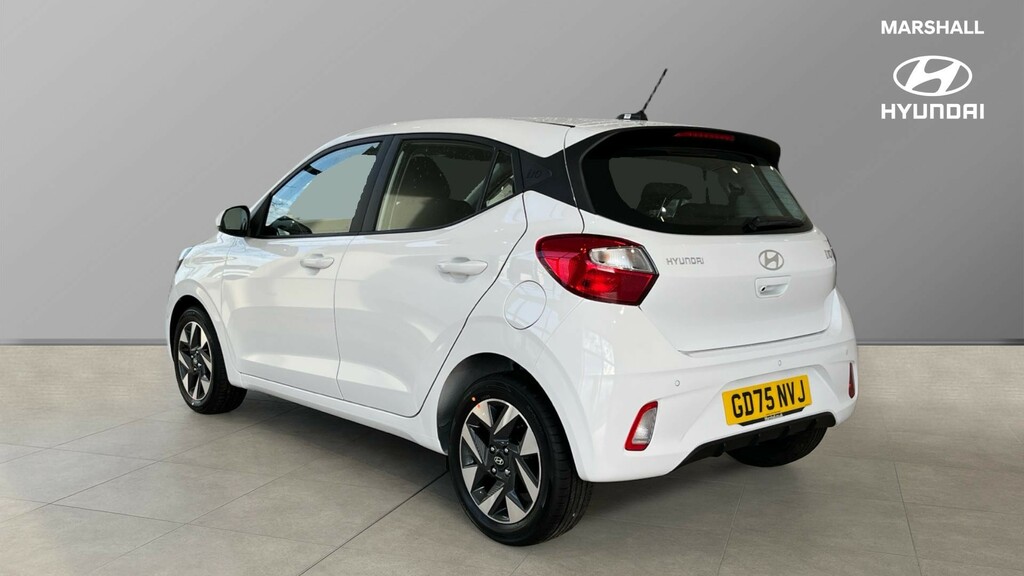 Hyundai I10 I10 1.0 58 Advance Nav GD75NVJ White #5