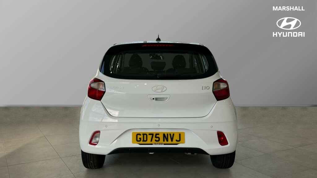 Hyundai I10 I10 1.0 58 Advance Nav GD75NVJ White #4