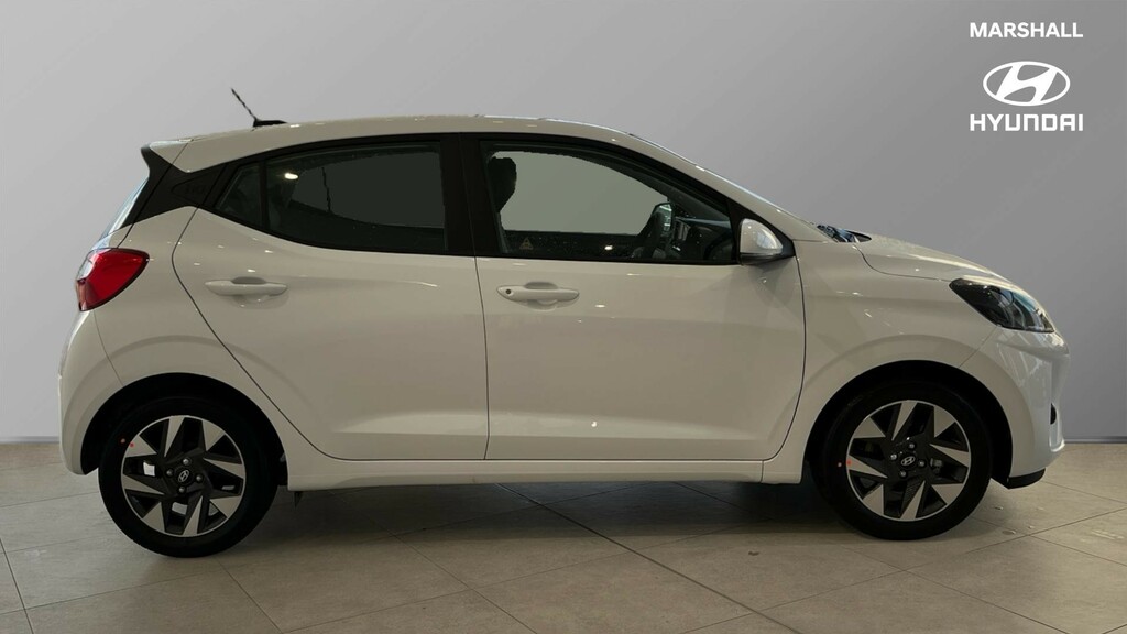 Hyundai I10 I10 1.0 58 Advance Nav GD75NVJ White #2