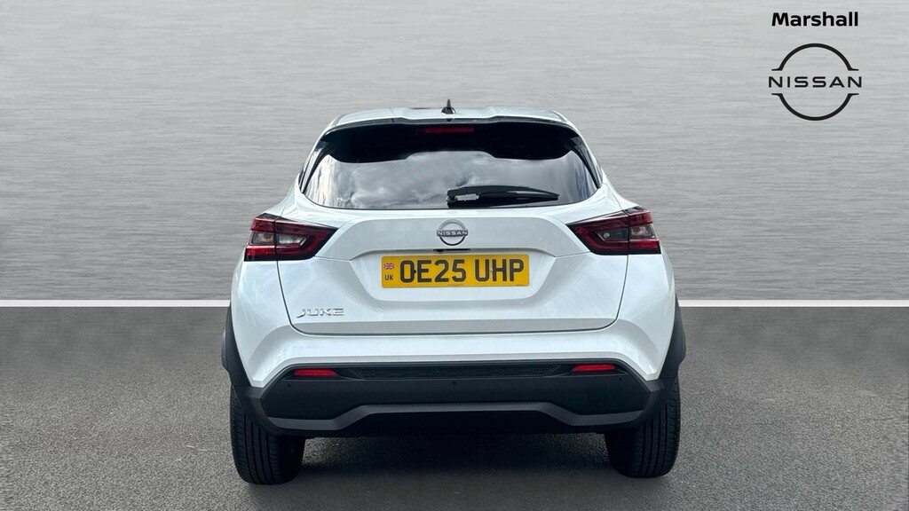 Nissan Juke Juke 1.0 Dig-t N-connecta OE25UHP White #6