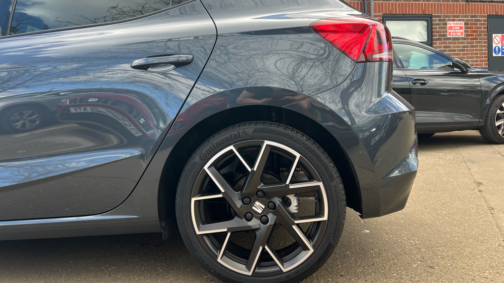 Seat Ibiza Ibiza 1.0 Tsi 115 Fr Sport Dsg Hatchback EY26ULL Grey #5
