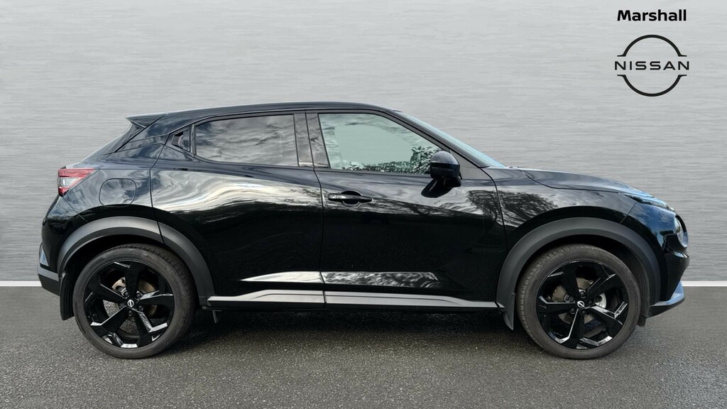 Nissan Juke Juke 1.6 Hybrid Tekna GF25VGO Black #3