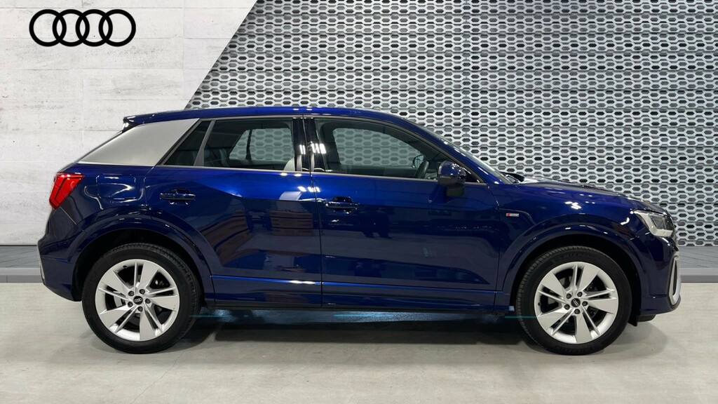 Audi Q2 Q2 35 Tfsi S Line S Tronic PX23ZYF Blue #4