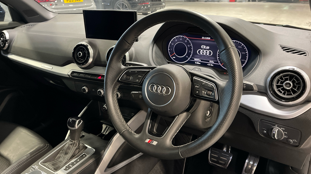 Audi Q2 Q2 35 Tfsi S Line S Tronic PX23ZYF Blue #6