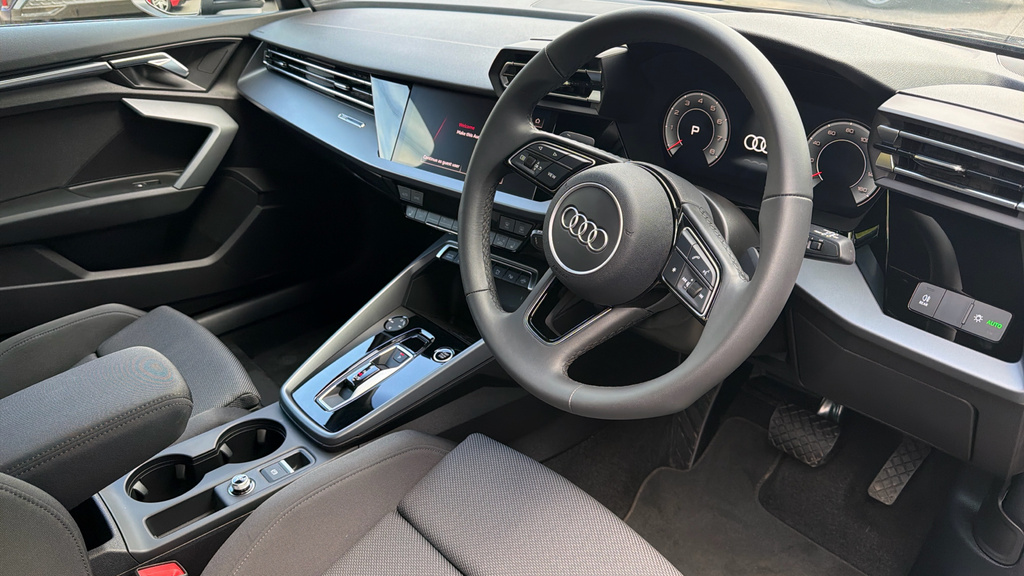Audi A3 A3 1.5 Tfsi 116 Sport S Tronic DC25YUB Black #6
