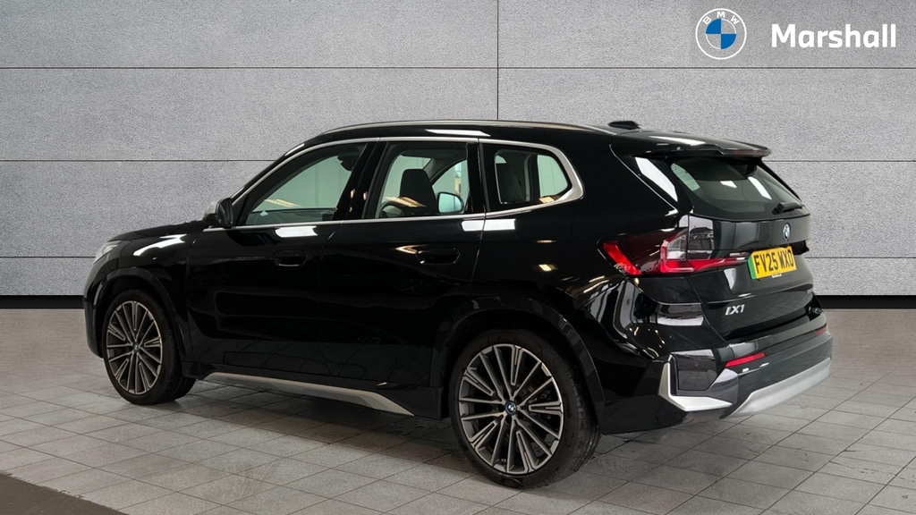 BMW iX1 Bmw Ix1 Estate 150Kw Edrive20 Xline 65Kwh FV25WXO Black #2