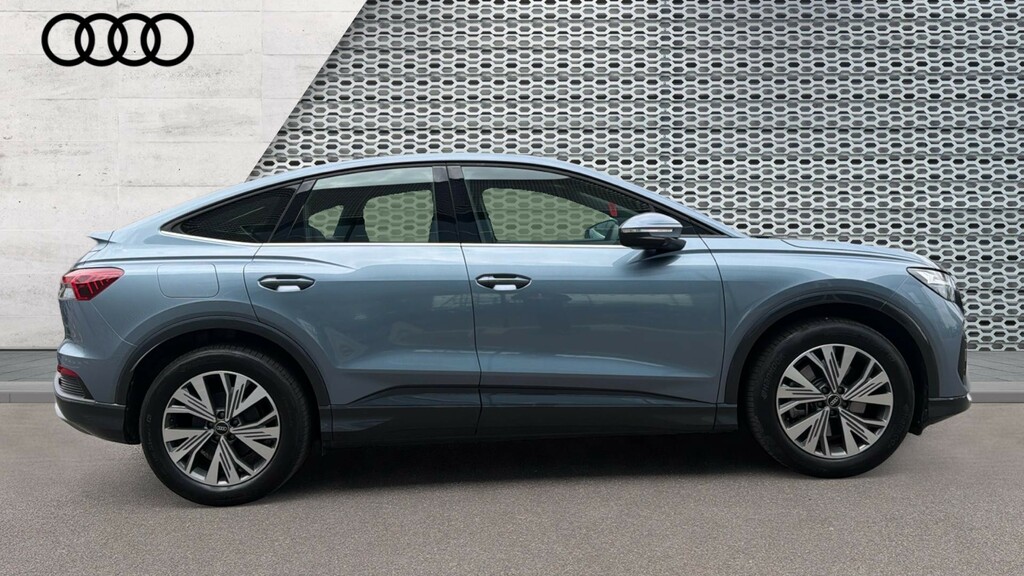 Audi Q4 E Tron Q4 210Kw 45 82Kwh Sport Leather KR25YHH Blue #4