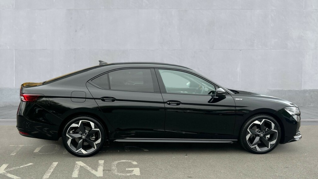 Skoda Superb Superb Hatch Sportline 1.5 Tsi E-tec 150 Ps Dsg GF26CHJ Black #4