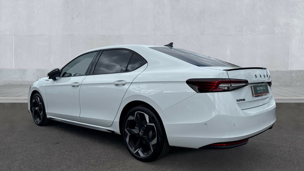 Skoda Superb Skoda Superb Hatchback 1.5 Tsi E-tec Sportline OV26VFY White #3