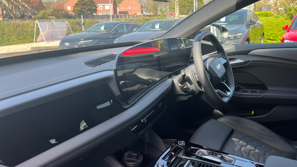 Audi A6 E-tron Avant Audi A6 E-tron Avant 210Kw 83Kwh S Line WF26YVP Grey #2