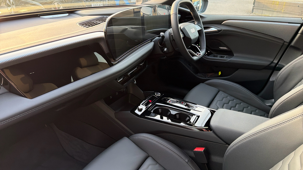 Audi A6 Avant Audi A6 Avant S Line E-tron 210,00 Kw GF26HCO Black #2