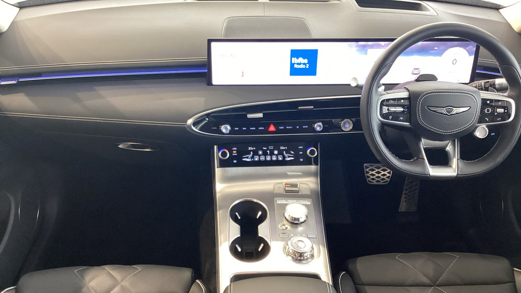 Genesis GV70 Gv70 360Kw Dynamic 84Kwh Awd Silver #3