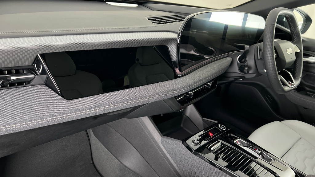 Audi A6 E-tron Avant Audi A6 E-tron Avant 315Kw Quattro 100Kwh S Line 5 LX26RCO Black #2