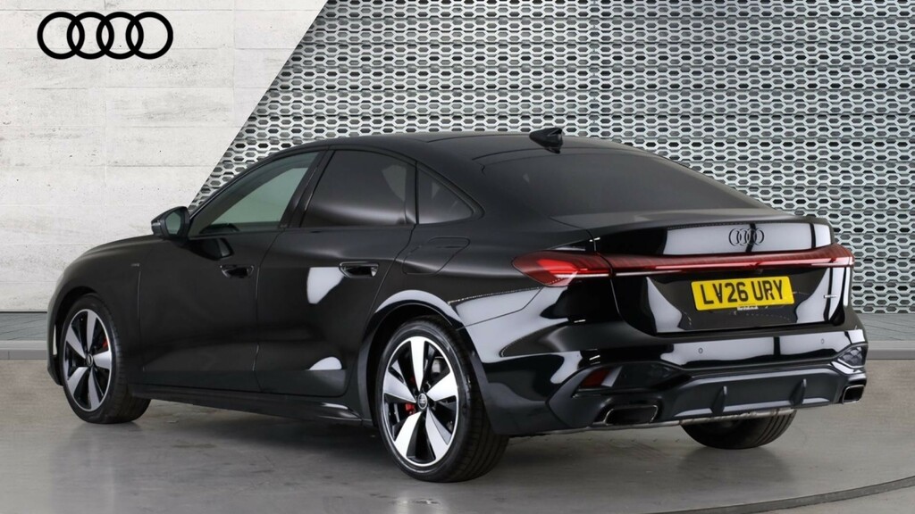 Audi A5 Audi A5 Saloon 2.0 Tfsi 299 E Qtro Vorsprung S LV26URY Black #3