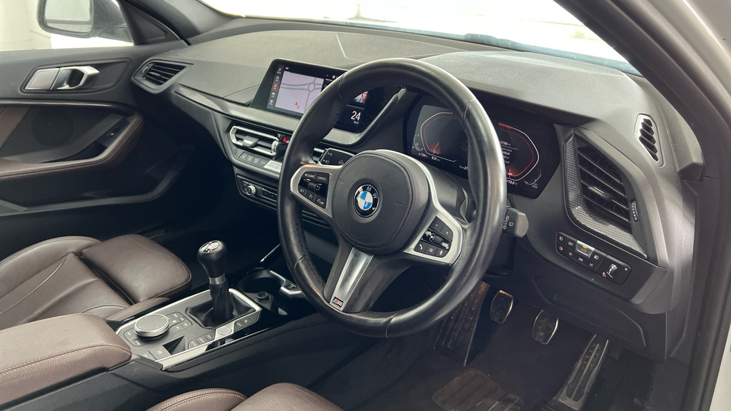 BMW 1 Series 1 Series 118I 136 M Sport AW21EBN White #6
