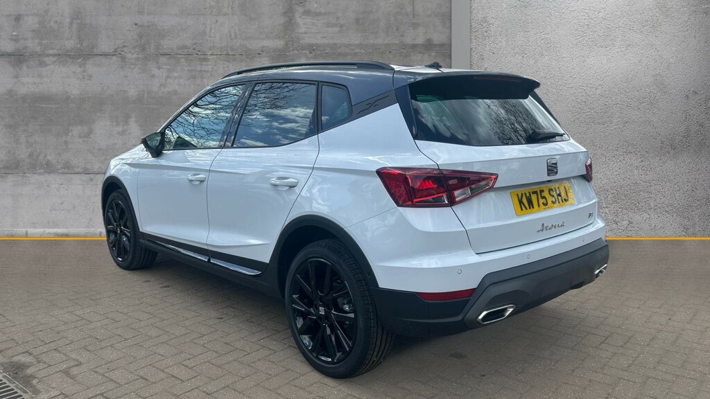 Seat Arona Arona 1.0 Tsi 115 Fr Black Edition KW75SHJ White #3