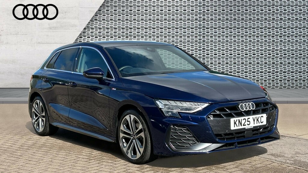 Audi A3 A3 35 Tfsi S Line S Tronic Blue