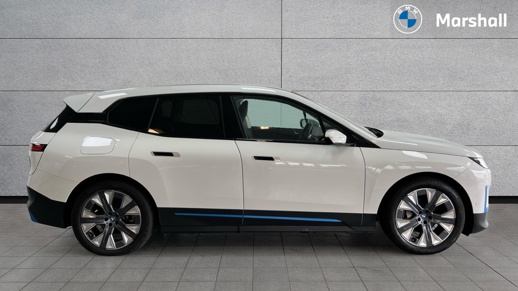 BMW iX Ix 240Kw Xdrive40 Sport 76.6Kwh EF73FPJ White #3