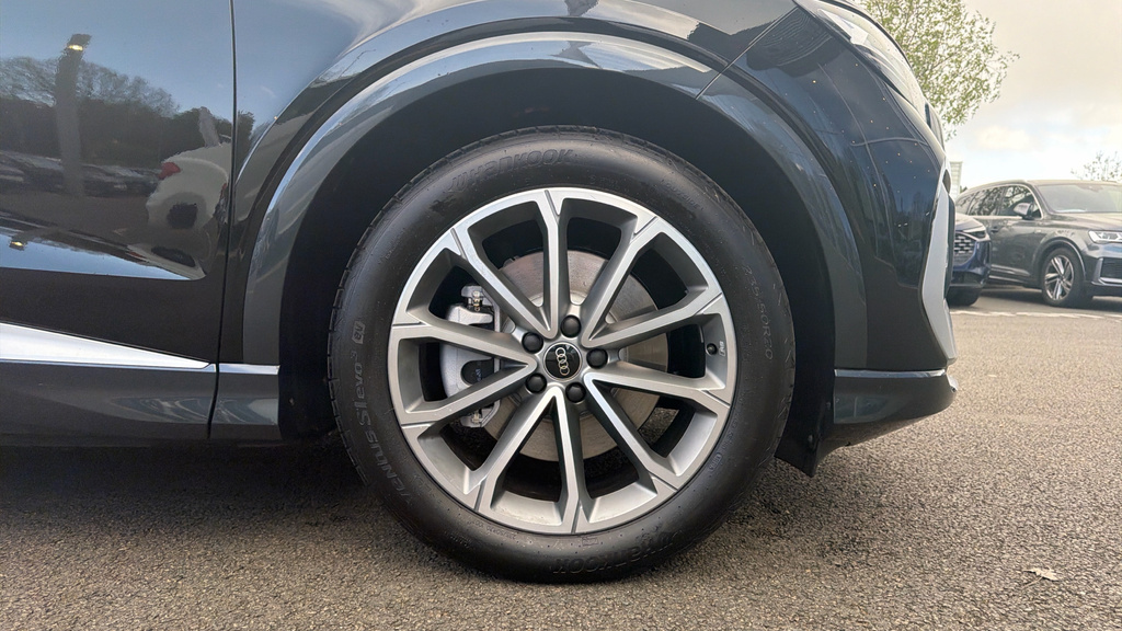 Audi Q4 E Tron Audi Q4 Sportback S Line 40 E-tron 150,00 Kw GN26VWH Black #5