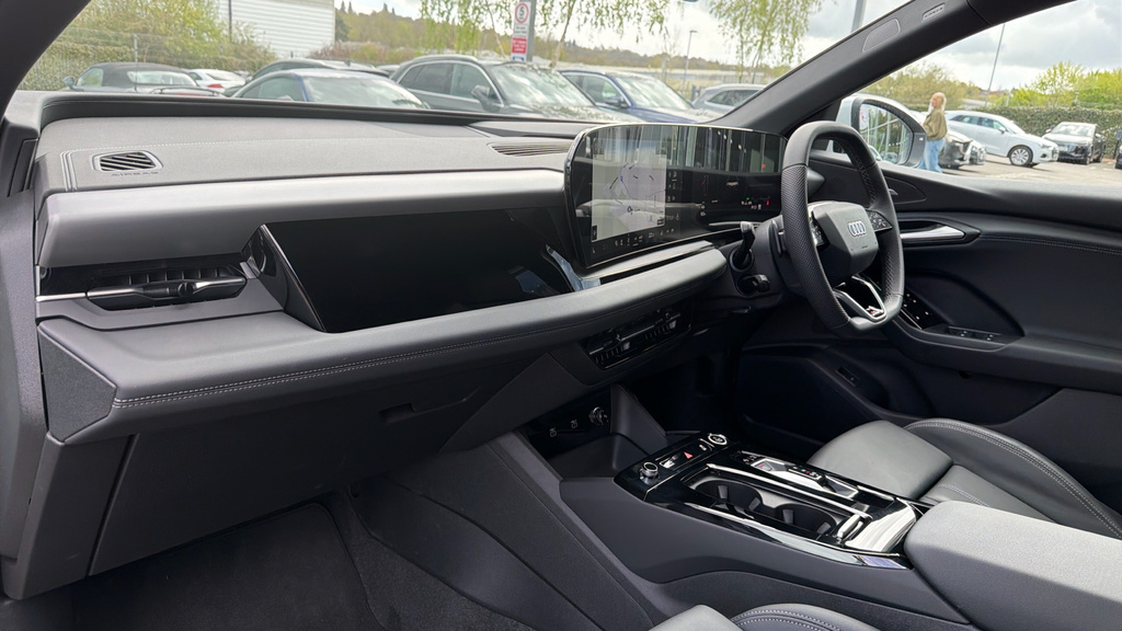 Audi Q6 E-Tron Audi Q6 Sportback S Line E-tron Quattro 285,00 Kw GN75XJW White #2