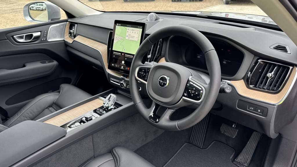 Volvo XC60 Xc60 2.0 T8 455 Phev Ultra Bright Awd Gtron AF26MZU Silver #4