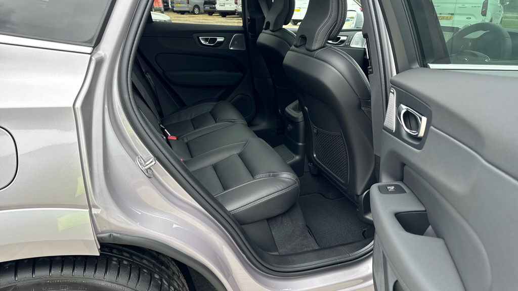 Volvo XC60 Xc60 2.0 T8 455 Phev Ultra Bright Awd Gtron AF26MZU Silver #6