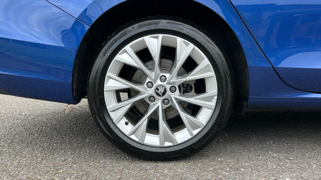 Skoda Superb Superb Estate Se L 1.5 Tsi Iv 204 Ps Dsg LV26OYU Blue #5