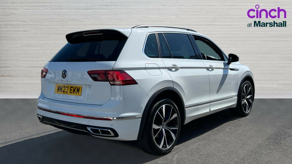 Volkswagen Tiguan Tiguan 1.5 Tsi 150 R-line Dsg WN23EKM White #3