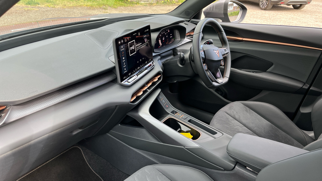 Cupra Terramar Terramar 1.5 Etsi 150 V2 Dsg KT25WEK Grey #2