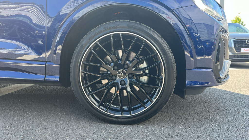 Audi Q2 Q2 35 Tfsi Black Edition S Tronic KS25XHV Blue #5