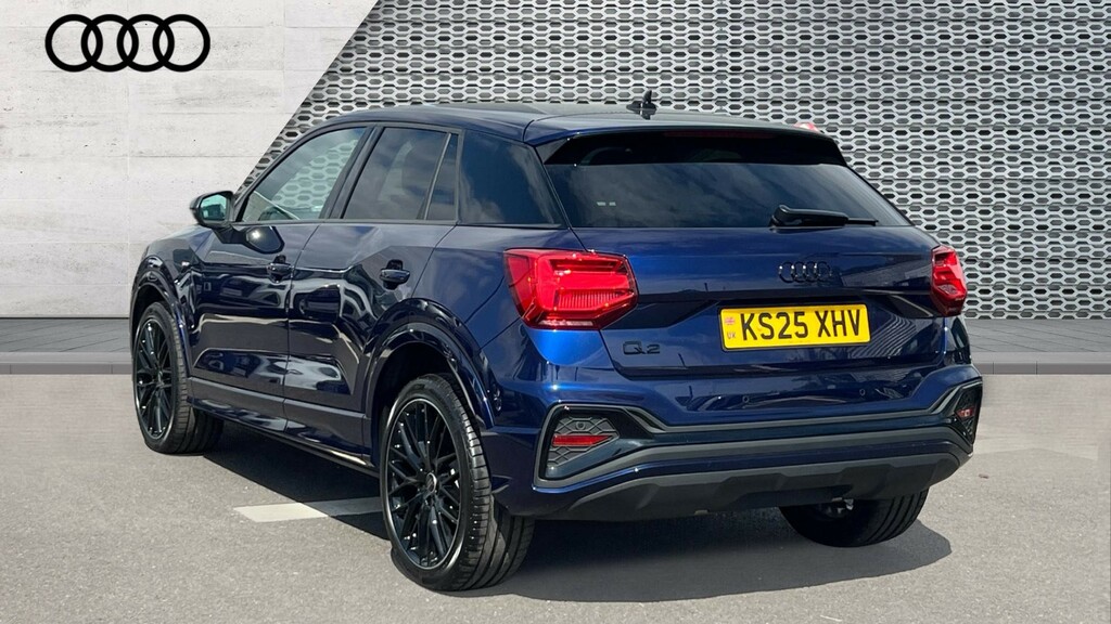 Audi Q2 Q2 35 Tfsi Black Edition S Tronic KS25XHV Blue #3