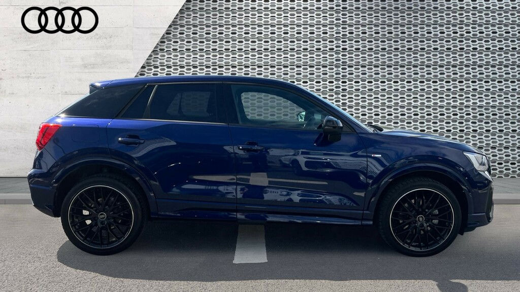 Audi Q2 Q2 35 Tfsi Black Edition S Tronic KS25XHV Blue #4
