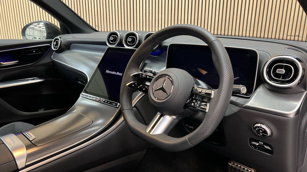 Mercedes-Benz GLC Class Glc 300E 4Matic Urban Edition 9G-tronic KU75JTO Black #3