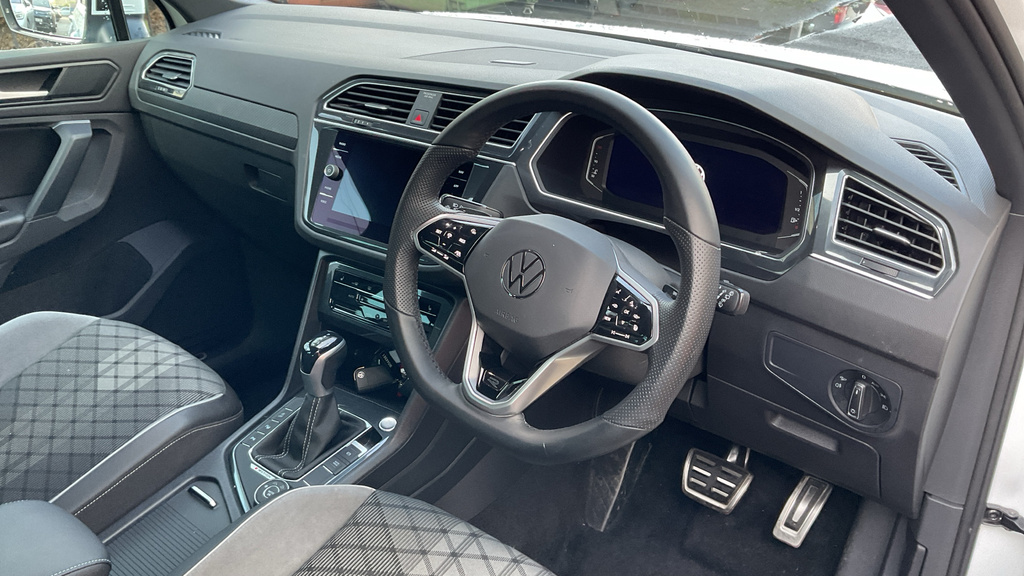 Volkswagen Tiguan Tiguan 2.0 Tdi 4Motion R-line Dsg CA22UWP White #6