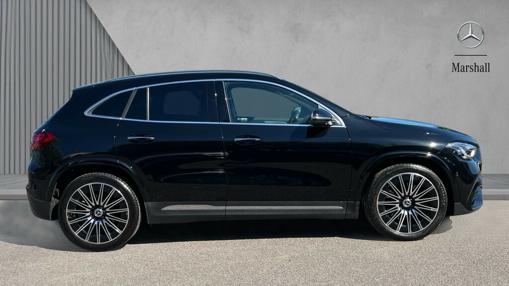 Mercedes-Benz GLA Class Gla 220D 4Matic Amg Line Premium Plus KX25UXK Black #4