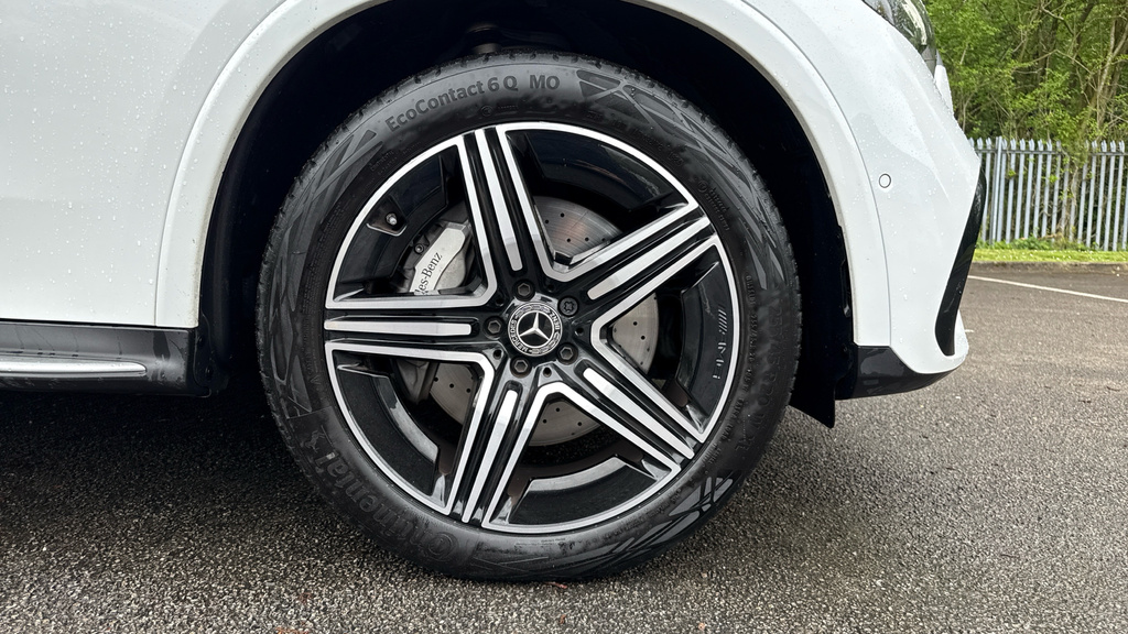 Mercedes-Benz GLC Class Glc 300D 4Matic Amg Line Premium 9G-tronic KX25UWV White #5