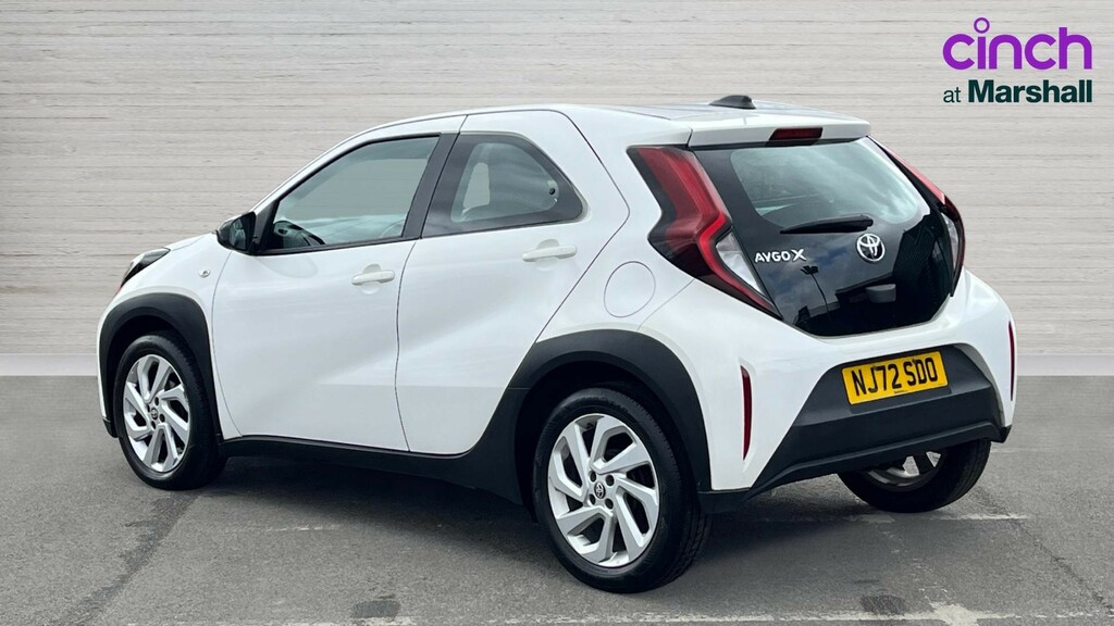 Toyota Aygo X Aygo X 1.0 Vvt-i Pure NJ72SDO White #5