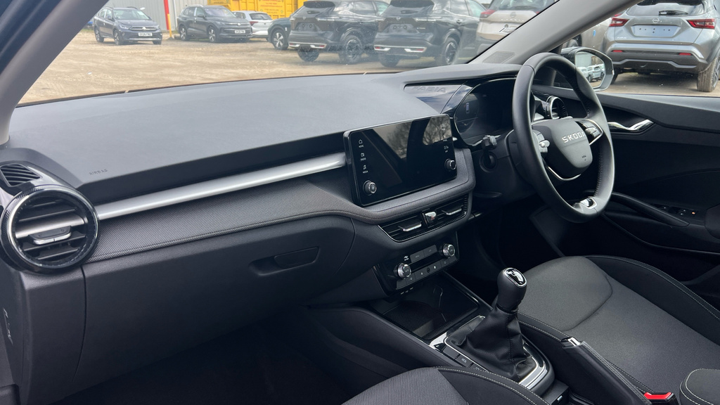 Skoda Fabia Fabia 1.0 Tsi Se Edition GL25KAJ Black #2