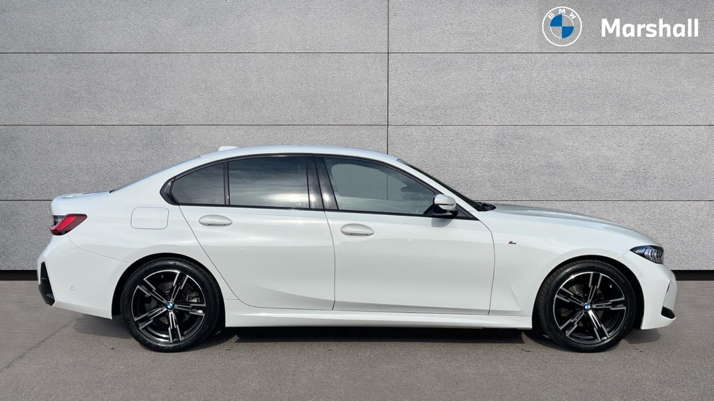 BMW 3 Series 3 Series 320I M Sport Step LC72JJK White #3