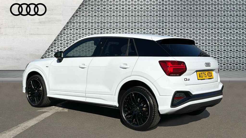 Audi Q2 Q2 35 Tfsi Black Edition S Tronic AO75VDX White #3