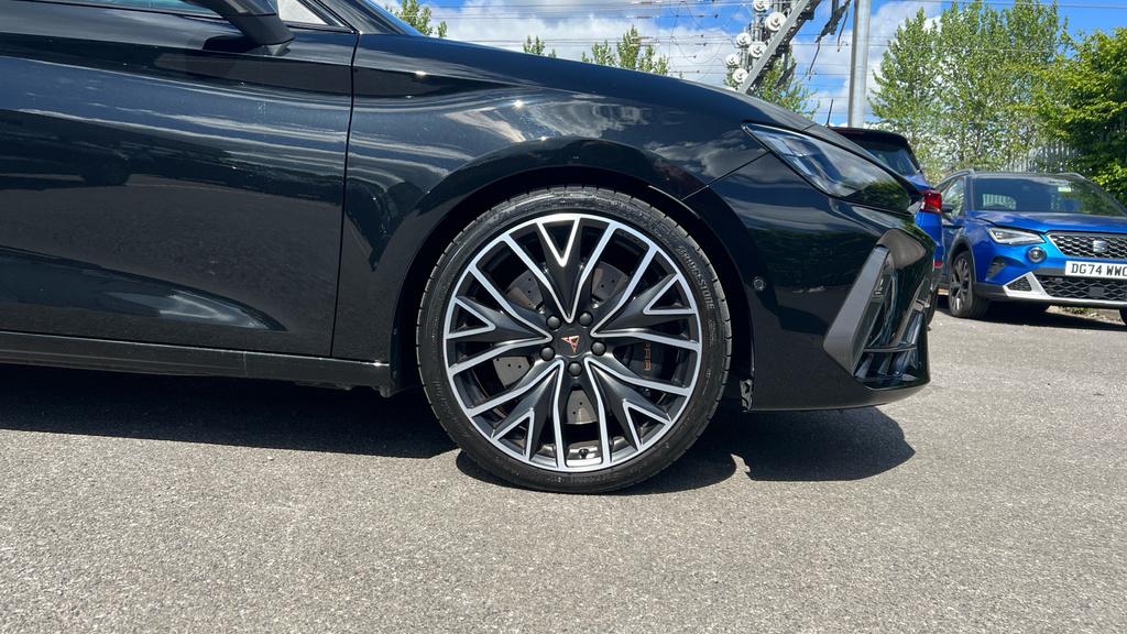 Cupra Leon Leon 2.0 Tsi 300 Vz2 Dsg Black #5