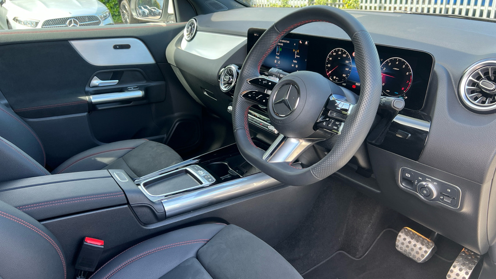 Mercedes-Benz GLA Class Gla 200 Amg Line Executive KP75TFE White #3