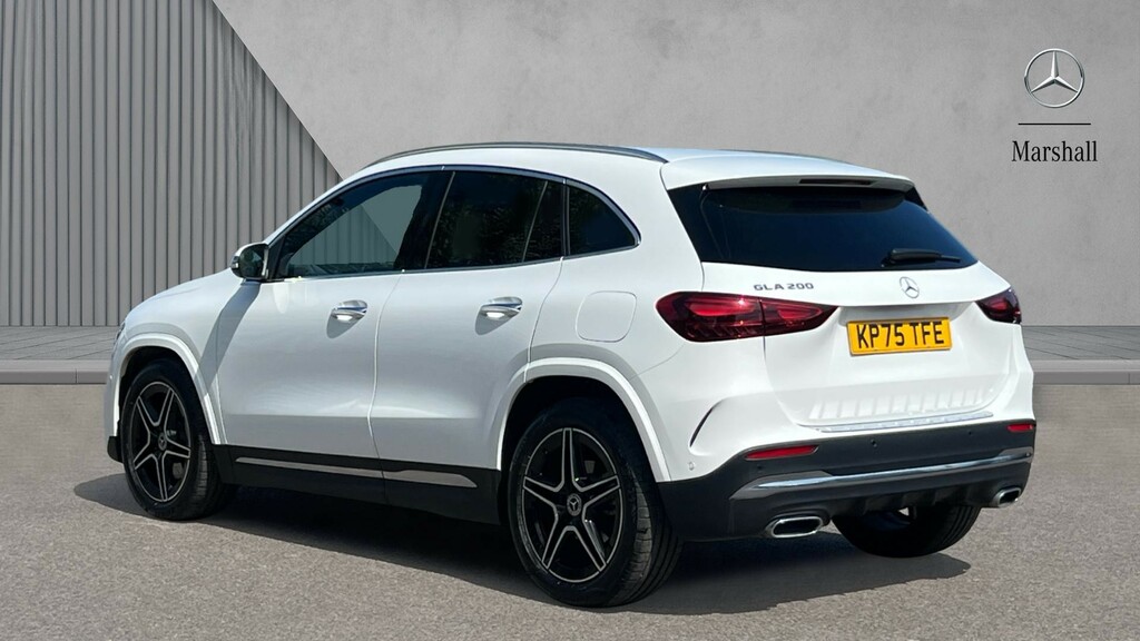 Mercedes-Benz GLA Class Gla 200 Amg Line Executive KP75TFE White #2
