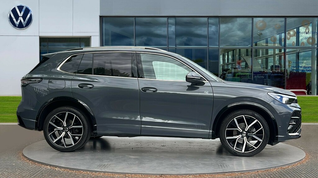 Volkswagen Tiguan Tiguan 1.5 Etsi 150 R-line Dsg KY75OZO Grey #4